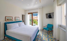 Palazzo Gargiulo Luxury Rooms & Suites
